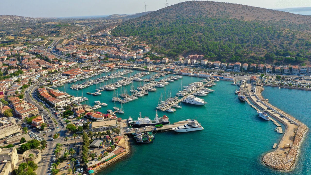 Çeşme Feribot Seferleri